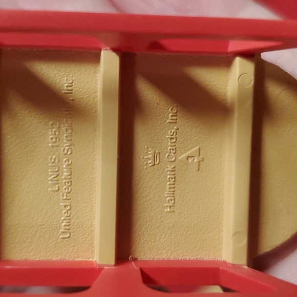 The Peanuts Gang LINUS @1995 Hallmark Keepsake ornament Collector's Series NIB - Picture 7 of 8